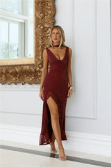 Glow In Twilight Maxi Dress Burgundy